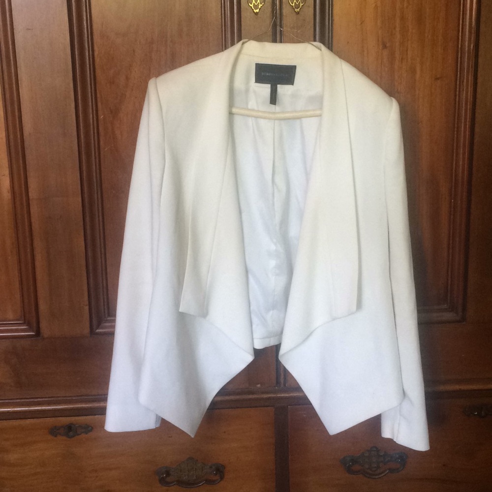 BCBG cropped tuxedo blazer needs dry cleaning!